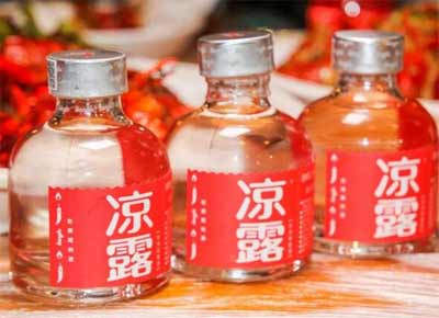 专为吃辣打造的四川凉露白酒5.jpg