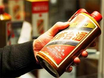 43度飞天茅台价格不到千元，但口感略差没有收藏价值而无人问津4.jpg