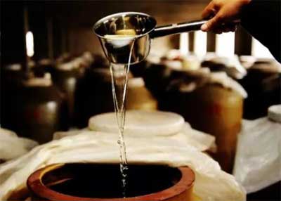 配料表水加基酒是纯粮酒么，是纯粮酒部分酒企不用注明配方2.jpg
