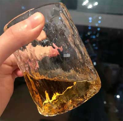 罗曼湖18年威士忌怎么样好喝吗，圆润甜美淡烟熏的经典高地风格3.jpg