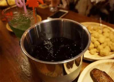 可乐桶为什么叫死亡可乐桶，因为好奇挑战的都失败甚至喝醉断片2.jpg