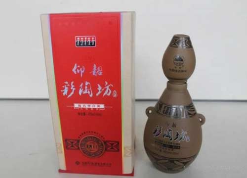 酒厂员工都喝什么白酒？6款“光瓶”酒呼声最高，原来好酒并不贵6.jpg