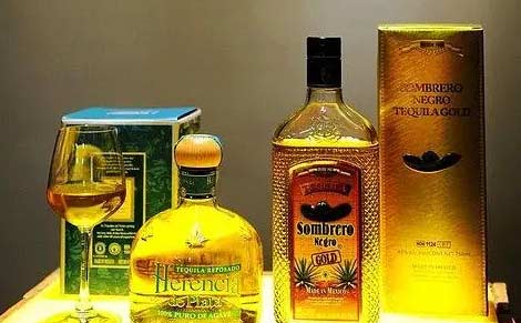 龙舌兰是烈酒吗?龙舌兰和白酒哪个劲大？2.jpg